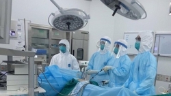 video soc canh hang chuc nguoi lao vao sieu thi cuop boc khi dang phong toa vi covid 19