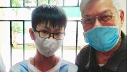 tra 30 trieu cho nguoi danh roi nu sinh quang tri tu choi nhan tien thuong