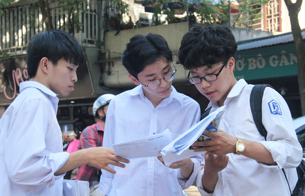 Năm 2020: Bộ Giáo dục không gộp chung điểm 3 môn bài thi tổ hợp nam 2020 bo giao duc khong gop chung diem 3 mon bai thi to hop