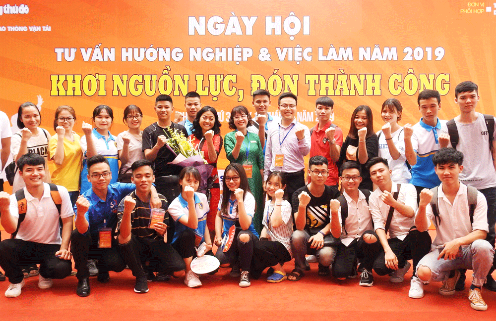Doanh nhân Trần Uyên Phương: Chứng minh giá trị bản thân để thuyết phục nhà tuyển dụng doanh nhan tran uyen phuong chung minh gia tri ban than de thuyet phuc nha tuyen dung
