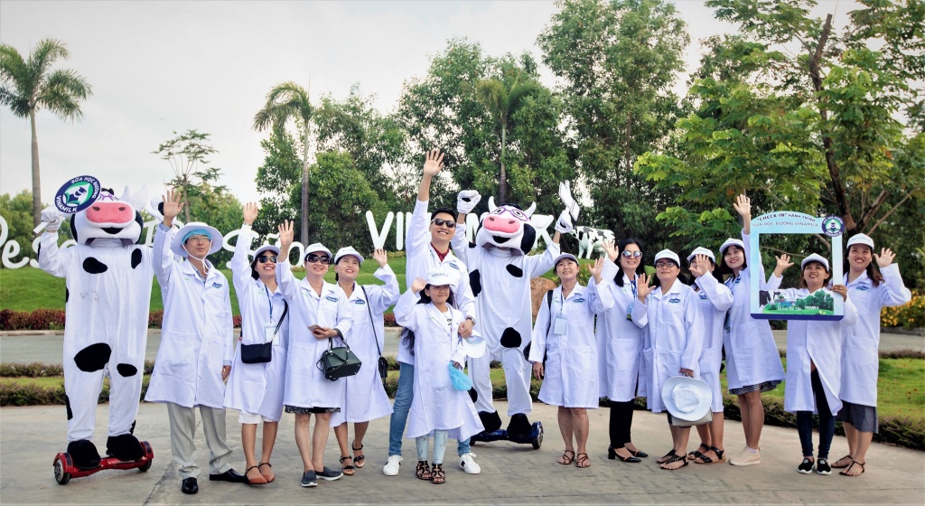"Chuyện hậu trường" của mỗi hộp sữa học đường chuyen hau truong cua moi hop sua hoc duong
