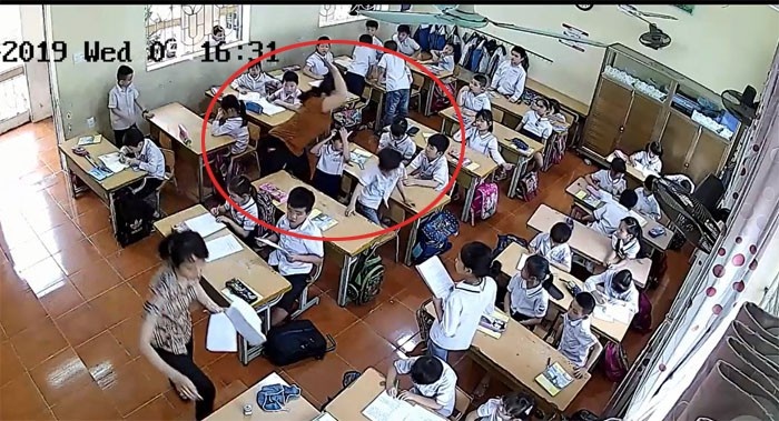 Vụ cô giáo tát học sinh ở Hải Phòng: Xử lý tiếp giáo viên "tát hôi" và hiệu trưởng vu co giao tat hoc sinh o hai phong xu ly tiep giao vien tat hoi va hieu truong
