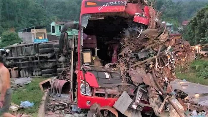 Tai nạn xe khách ở Hòa Bình: Diễn biến mới nhất về sức khỏe nạn nhân tai nan xe khach o hoa binh dien bien moi nhat ve suc khoe nan nhan