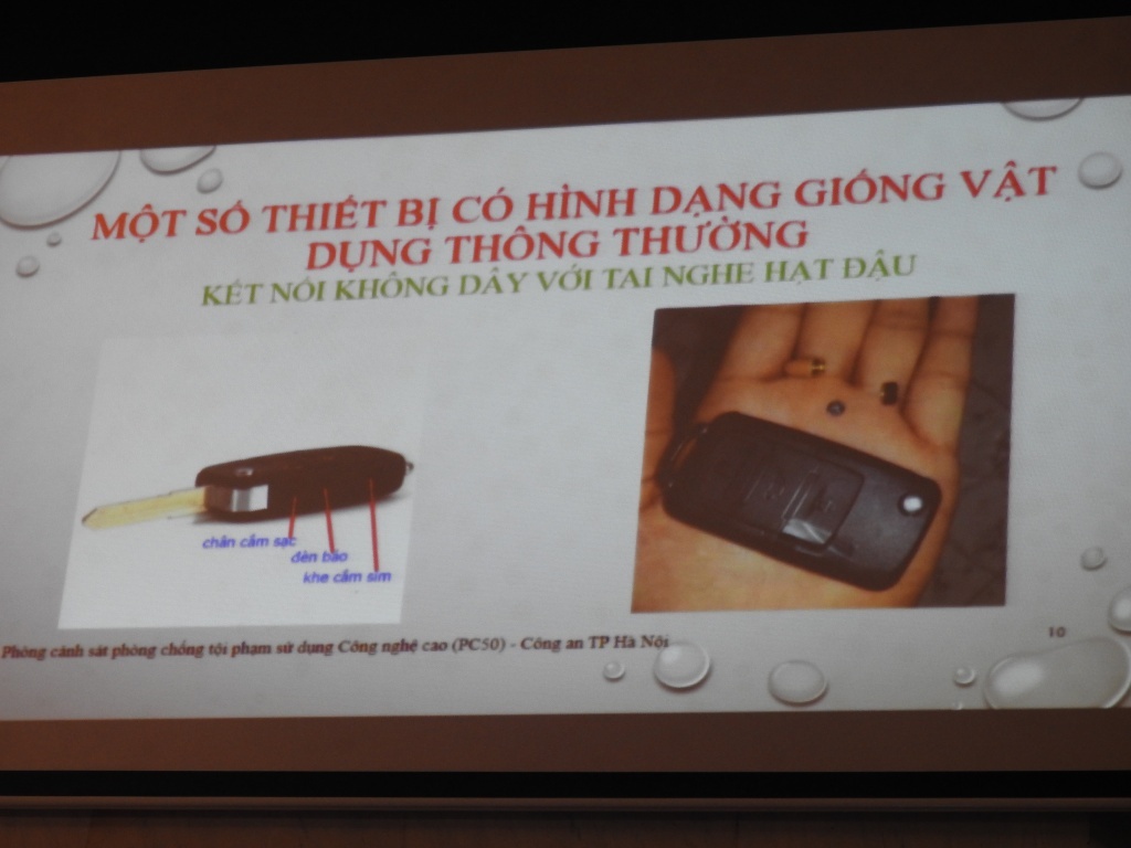 Thi THPT 2019: Chìa khóa xe, thẻ ATM giúp gian lận thi cử thi thpt 2019 chia khoa xe the atm giup gian lan thi cu