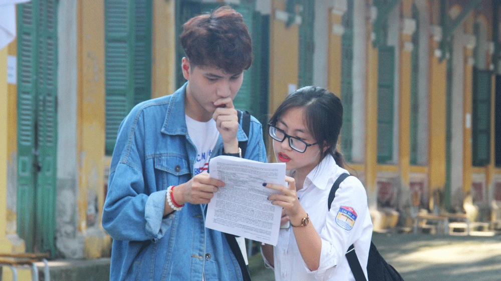 cap nhat de thi giao duc cong dan thpt quoc gia 2019