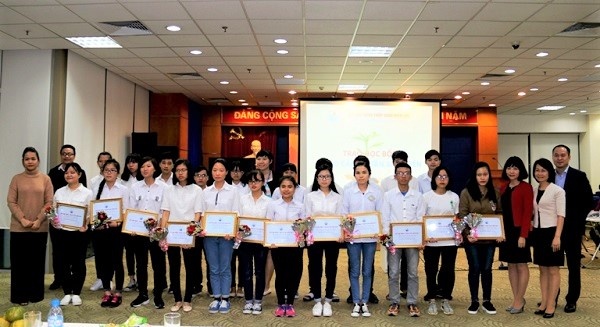 Đỗ đại học từ 20 điểm, thí sinh được cấp học bổng Thắp sáng niềm tin do dai hoc tu 20 diem thi sinh duoc cap hoc bong thap sang niem tin