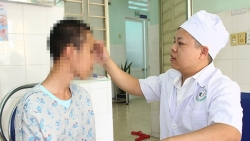 nam thanh nien bi dot quy o tuoi 23 hut thuoc la moi ngay nhau trong nhieu nam