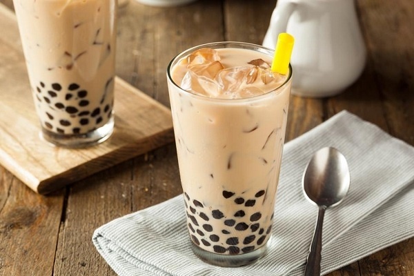 uong qua nhieu tra sua chang trai suyt chet vi duong huyet tang gap 20 lan