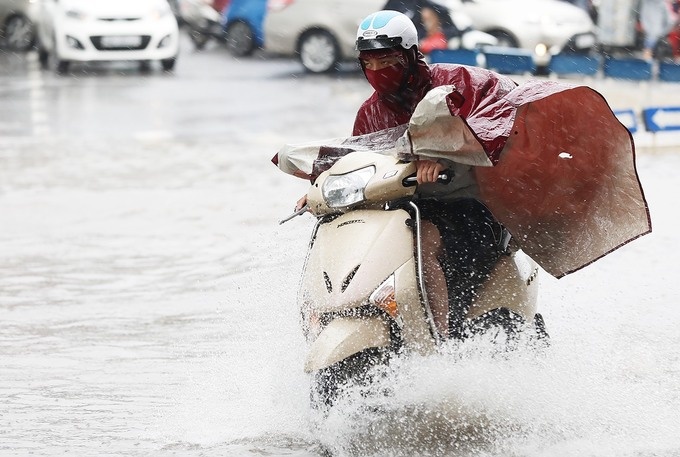 Hà Nội: Những điểm ngập nặng do mưa lớn sau bão số 3 ha noi nhung diem ngap nang do mua lon sau bao so 3