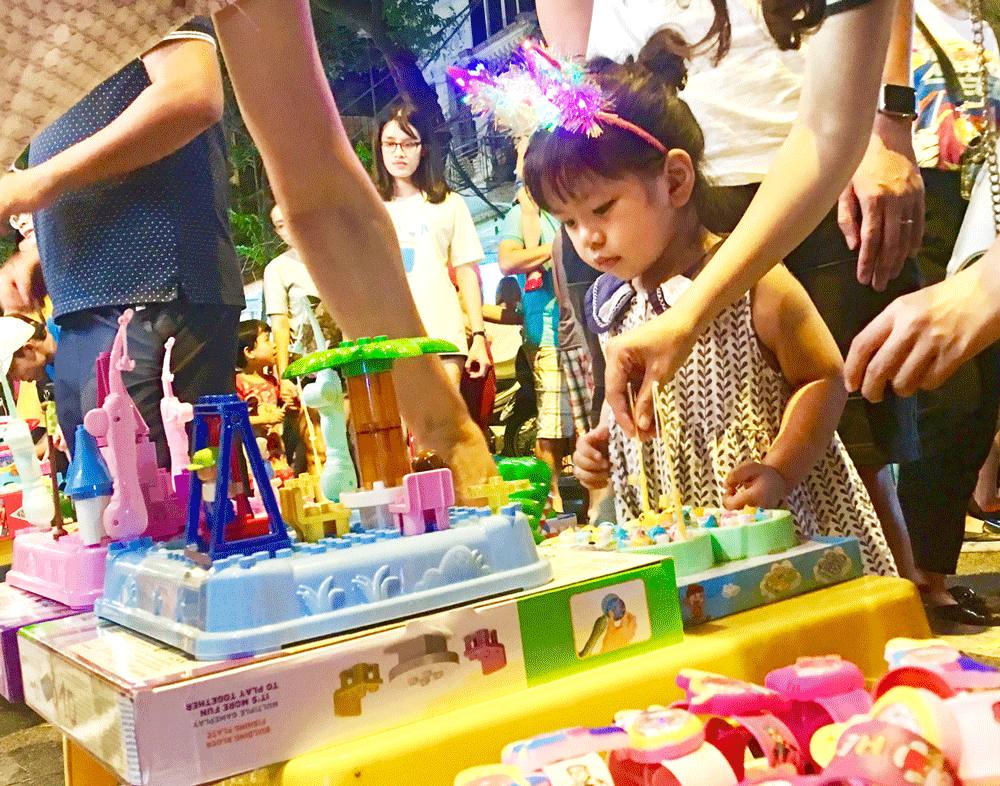 Phố Hàng Mã ngập tràn màu sắc đón Tết Trung thu 2019 pho hang ma ngap tran mau sac don tet trung thu 2019