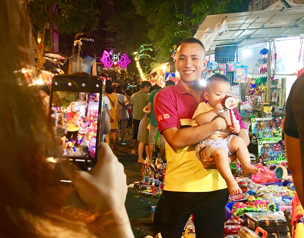 Phố Hàng Mã ngập tràn màu sắc đón Tết Trung thu 2019 pho hang ma ngap tran mau sac don tet trung thu 2019