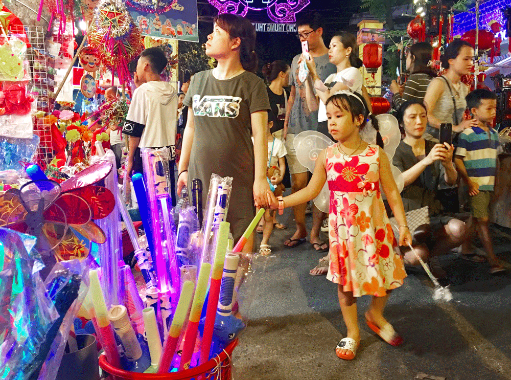 Phố Hàng Mã ngập tràn màu sắc đón Tết Trung thu 2019 pho hang ma ngap tran mau sac don tet trung thu 2019
