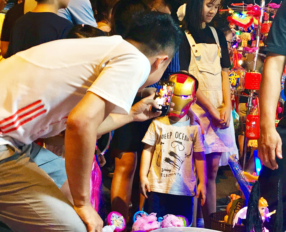 Phố Hàng Mã ngập tràn màu sắc đón Tết Trung thu 2019 pho hang ma ngap tran mau sac don tet trung thu 2019