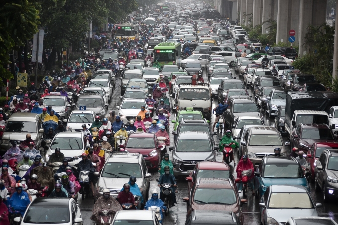 Dự báo thời tiết: Hà Nội mưa dông, sấm sét cảnh báo nguy cơ ngập lụt, tắc đường du bao thoi tiet ha noi mua dong sam set canh bao nguy co ngap lut tac duong