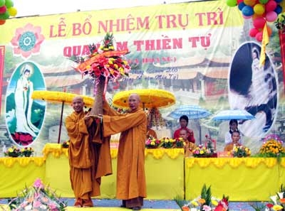 Đại đức Thích Thanh Toàn là sư trụ trì chùa Nga Hoàng từ năm 2008 dai duc thich thanh toan la su tru tri chua nga hoang tu nam 2008