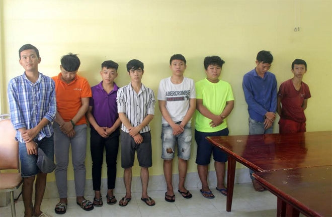 Biên Hoà: Cầm mã tấu truy đuổi dân phòng, 8 thanh niên bị bắt cam ma tau truy duoi dan phong 8 thanh nien bi bat