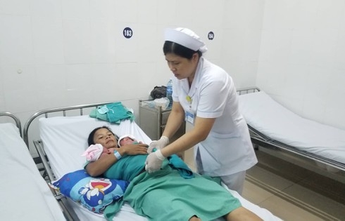 Sản phụ Quảng Nam sinh 3 tự nhiên trong vòng 10 phút sieu am song thai san phu quang nam sinh 3 tu nhien trong vong 10 phut
