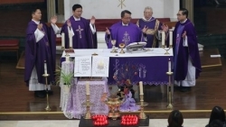 pho thu tuong chia buon voi cac nan nhan trong vu 39 nguoi chet o anh