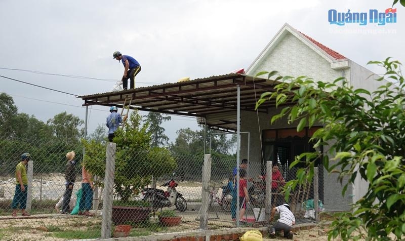 Miền Trung căng mình chống bão số 6 dan mien trung cang minh chong bao so 6