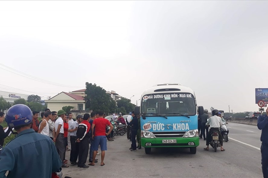 Hải Dương: Danh tính tài xế xe buýt tử vong trên ghế lái hai duong danh tinh tai xe xe buyt tu vong tren ghe lai