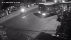 video tu lao dau vao o to roi gio tro an va nam thanh nien nhan cai ket dang