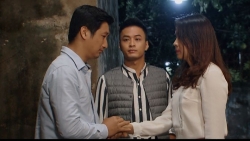 hoa hong tren nguc trai tap 42 bao tan tay dua khue the ngan hang giup bong mo tim