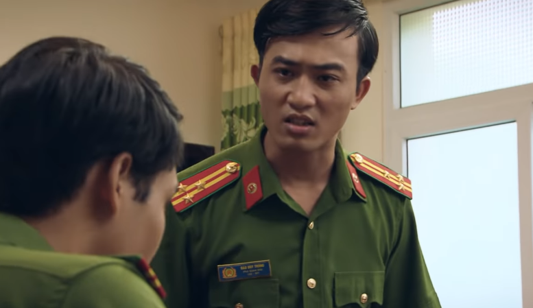 Sinh tử tập 37 VTV1: Đổ hết tội cho chủ tịch huyện, Mai Hồng Vũ ngư ông đắc lợi ra sao? sinh tu tap 37 vtv1 do het toi cho chu tich huyen mai hong vu ngu ong dac loi ra sao