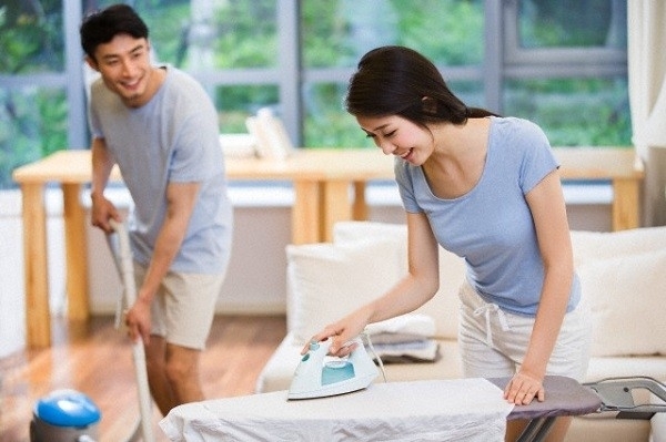 Vietnamese women spend an average five hours a day on unpaid work like household chores and childcare, compared to three hours for men. Photo Pinterest Vietnamese women spend an average five hours a day on unpaid work like household chores and childcare, compared to three hours for men. Photo Pinterest