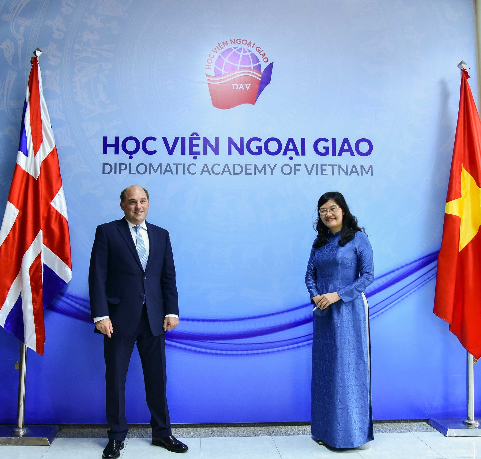 UK Defense Secretary Praises Vietnam's Increasing Role In The Region And The World UK Defense Secretary Praises Vietnam's Increasing Role In The Region And The World