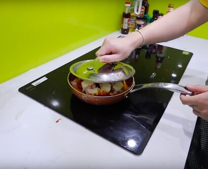 How to Turn Instant Noodles Into Tasty Pizza: Quick and Easy Recipe for Lockdown Living How to Turn Instant Noodles Into Tasty Pizza: Quick and Easy Recipe for Lockdown Living