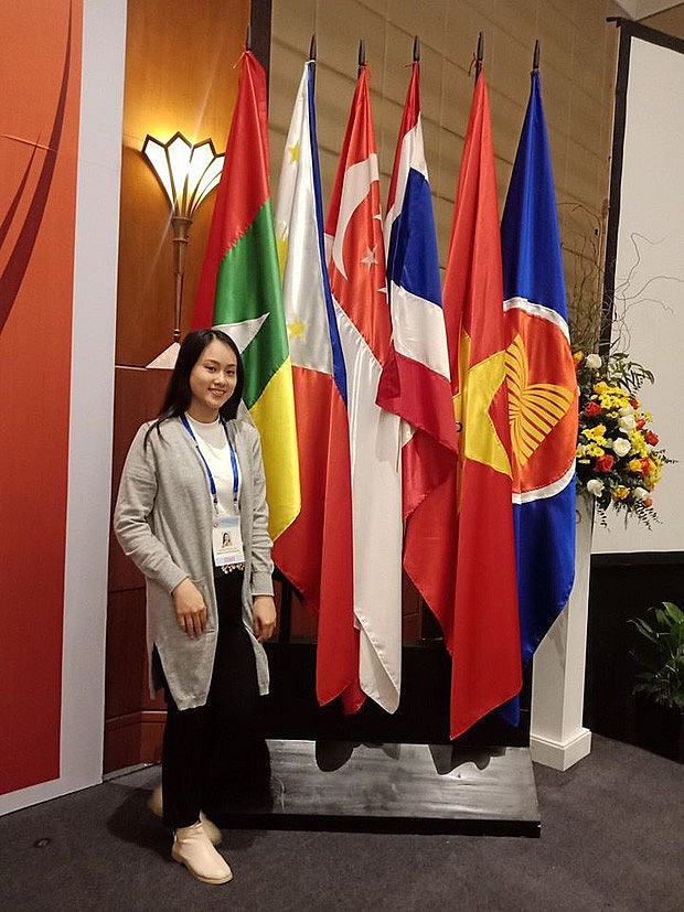 First Vietnamese Youth Speaker At UN Disarmament Conference Advocates for Peace First Vietnamese Youth Speaker At UN Disarmament Conference Advocates for Peace