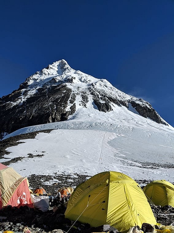 Road to Mount Everest: Vietnamese Engineer Conquers Top Of The World In Second Attempt Road to Mount Everest: Vietnamese Engineer Conquers Top Of The World In Second Attempt