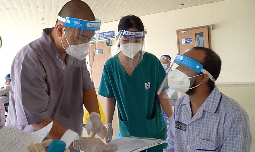 Foreigners Recovery from Covid Grateful For Doctors’ Help Foreigners Recovery from Covid Grateful For Doctors’ Help