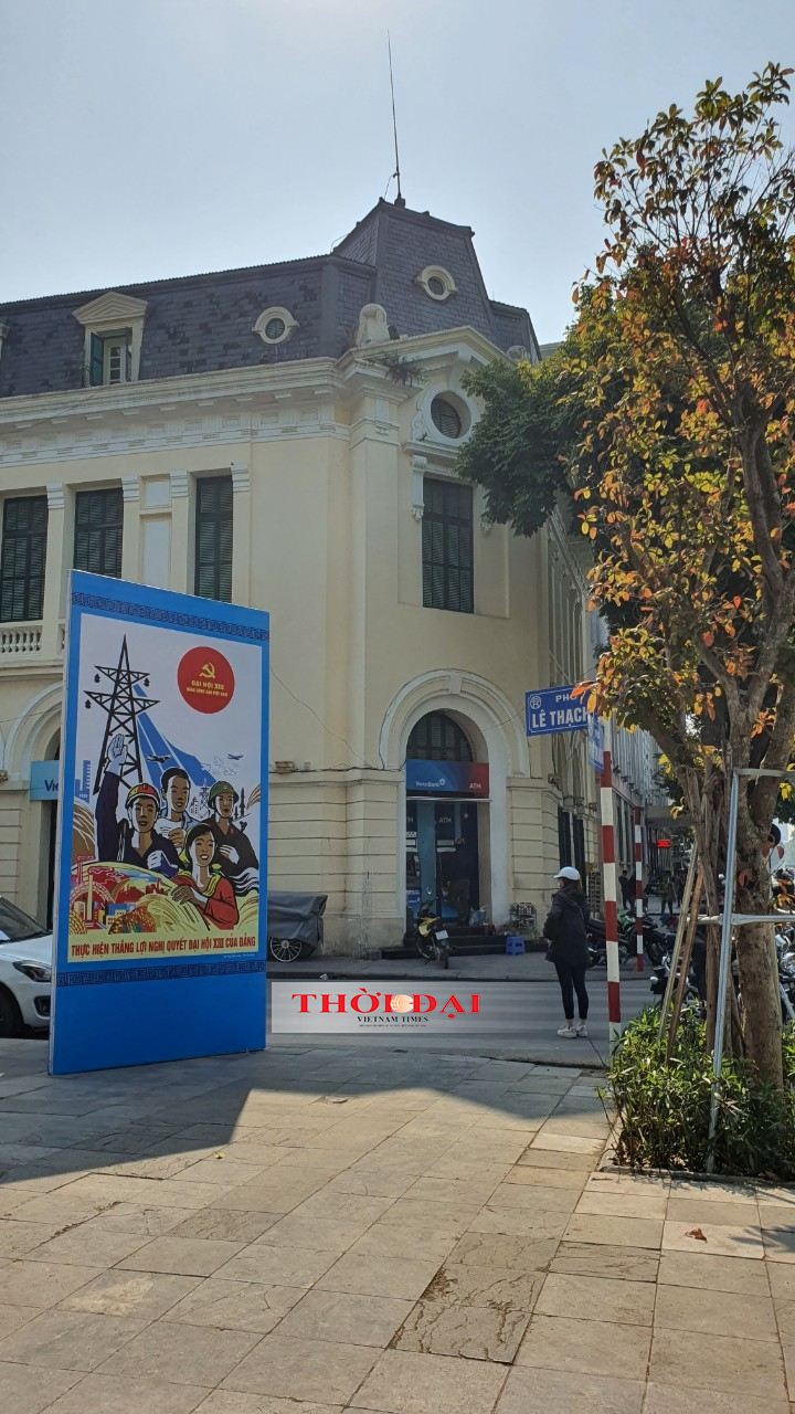 Hà Nội rực rỡ cờ hoa chào mừng Đại hội XIII của Đảng Hà Nội rực rỡ cờ hoa chào mừng Đại hội XIII của Đảng