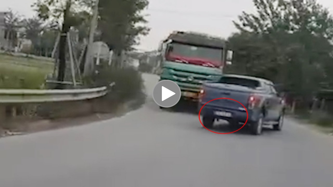 Xe bán tải Xe bán tải