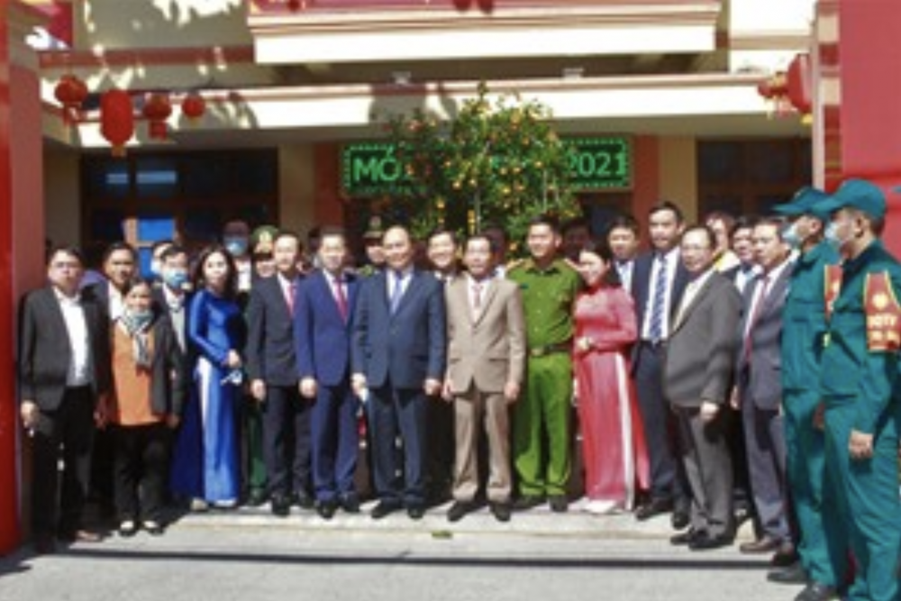 Thủ tướng Nguyễn Xuân Phúc chúc Tết các đơn vị lực lượng vũ trang TP. Đà Nẵng Thủ tướng Nguyễn Xuân Phúc chúc Tết các đơn vị lực lượng vũ trang TP. Đà Nẵng