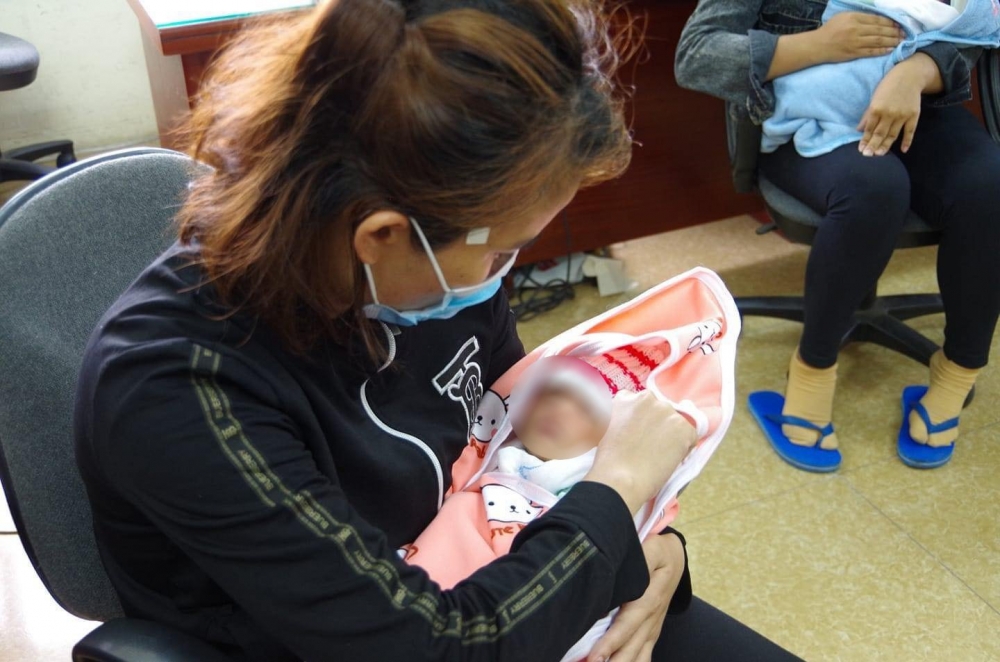 Triệt phá đường dây mua bán trẻ sơ sinh quy mô lớn Triệt phá đường dây mua bán trẻ sơ sinh quy mô lớn