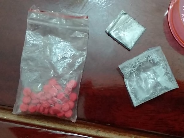 Đi ô tô không biển số, nam 9x bị phát giác mang lượng lớn ma tuý Đi ô tô không biển số, nam 9x bị phát giác mang lượng lớn ma tuý