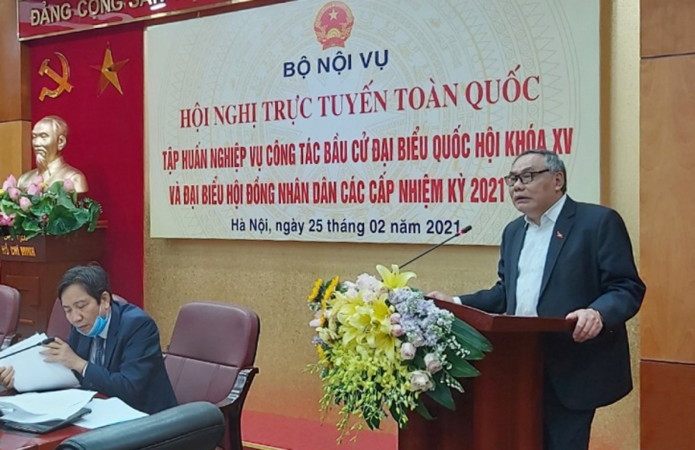 Tăng đại biểu chuyên trách để tăng chất lượng hoạt động của Quốc hội Tăng đại biểu chuyên trách để tăng chất lượng hoạt động của Quốc hội