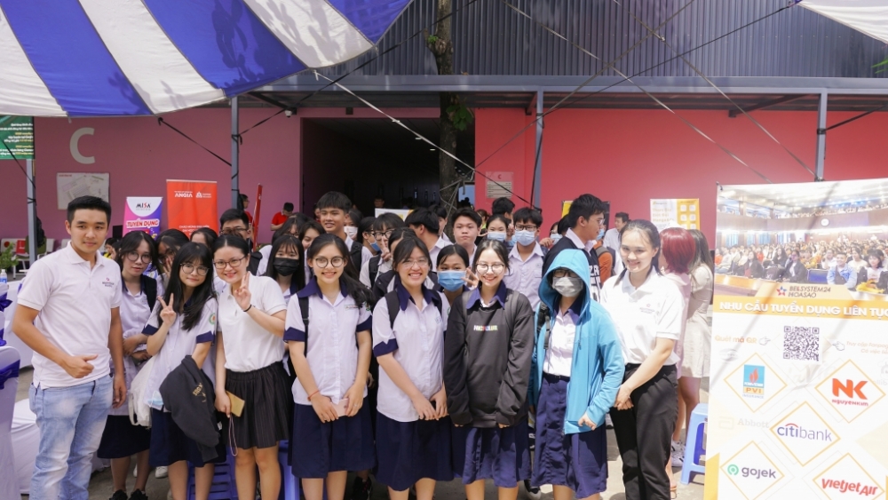 Trường ĐH Hoa Sen ra mắt và giới thiệu 4 ngành học mới Trường ĐH Hoa Sen ra mắt và giới thiệu 4 ngành học mới
