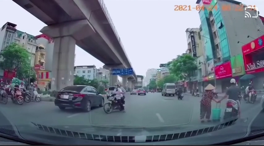 Năng lượng tích cực: Cụ bà Năng lượng tích cực: Cụ bà