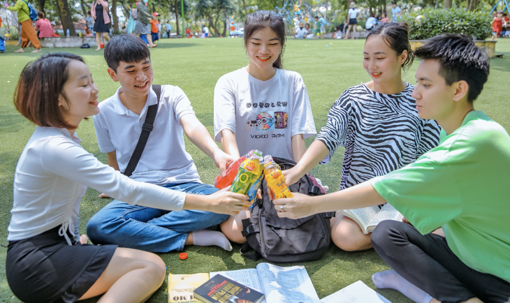 Tân Hiệp Phát đã trao hơn 61.000 giải tiền mặt cho người tiêu dùng trong chương trình khuyến mãi hè