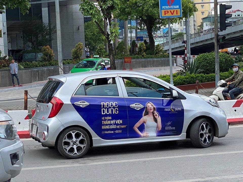 Lái xe công nghệ đột quỵ tại ngã tư Láng Hạ la i xe co ng nghe do t quy ta i nga tu la ng ha