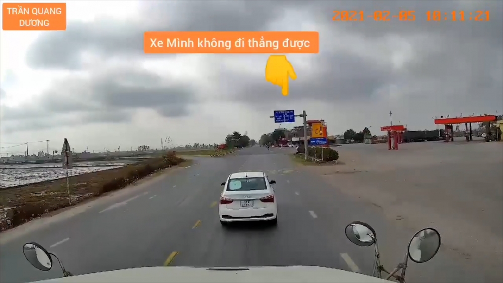 Nghi vấn “chim mồi” bẫy hàng loạt xe đè vạch tại Thái Bình Nghi vấn “chim mồi” bẫy hàng loạt xe đè vạch tại Thái Bình