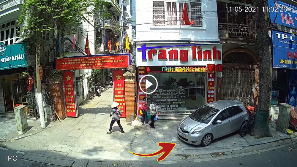 Nhầm chân ga, tài xế Nhầm chân ga, tài xế