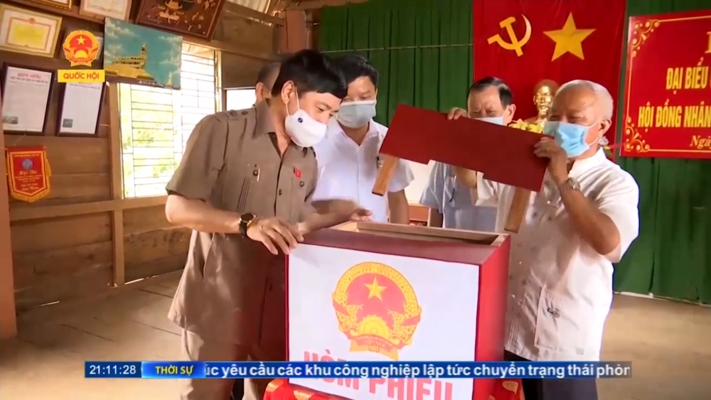 Tích cực đẩy mạnh công tác tuyên truyền bầu cử Tích cực đẩy mạnh công tác tuyên truyền bầu cử