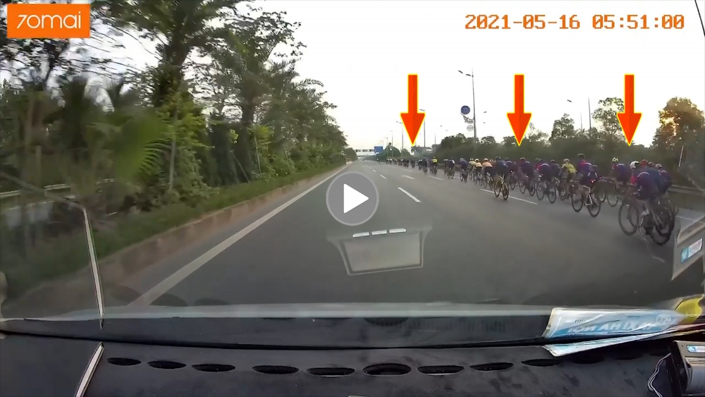 Lại xuất hiện hình ảnh đoàn xe đạp thoải mái đi vào đường cấm dịp cuối tuần Lại xuất hiện hình ảnh đoàn xe đạp thoải mái đi vào đường cấm dịp cuối tuần