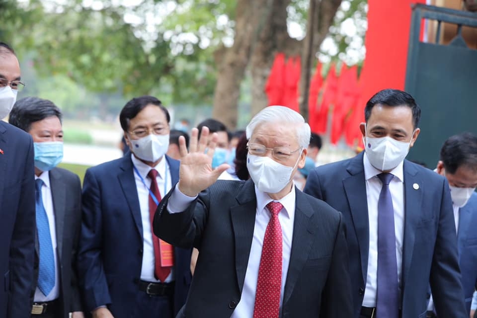 Chùm ảnh: Lãnh đạo Đảng, Nhà nước đi bầu cử, thực hiện quyền, nghĩa vụ công dân Chùm ảnh: Lãnh đạo Đảng, Nhà nước đi bầu cử, thực hiện quyền, nghĩa vụ công dân