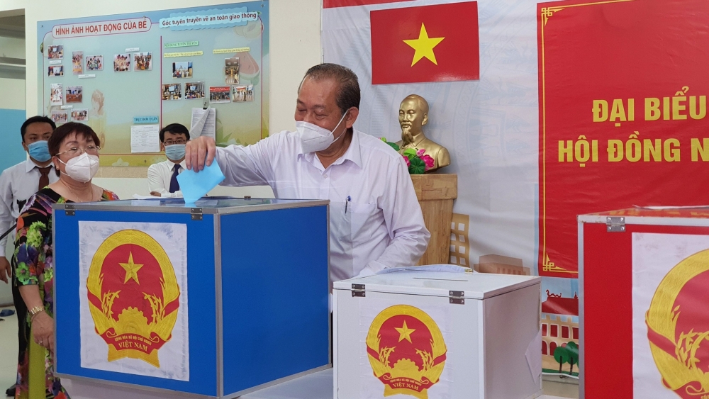 Chùm ảnh: Lãnh đạo Đảng, Nhà nước đi bầu cử, thực hiện quyền, nghĩa vụ công dân Chùm ảnh: Lãnh đạo Đảng, Nhà nước đi bầu cử, thực hiện quyền, nghĩa vụ công dân