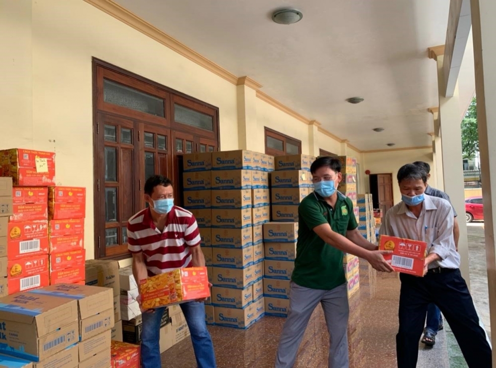 Người trẻ ‘chuyền tay’ cách thanh nhiệt, giải độc cơ thể thời giãn cách Người trẻ ‘chuyền tay’ cách thanh nhiệt, giải độc cơ thể thời giãn cách